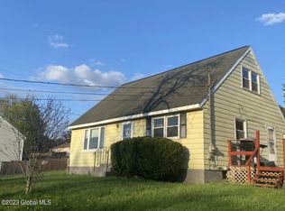 144 New Turnpike Rd, Troy, NY 12182