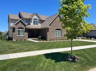 862 W Bay Shore Dr, Oxford, MI 48371