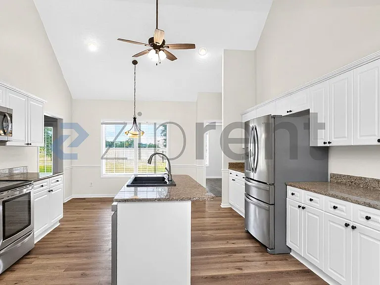 720 Rock Springs Rd — Photo 25