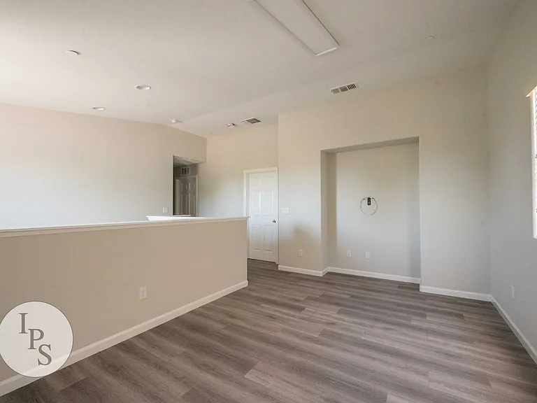 3611 Lansing Ave — Photo 19