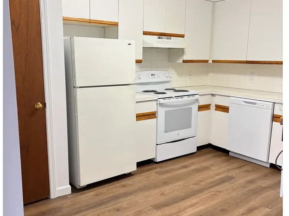 45 Lexington St #89/11, West Newton, MA 02465