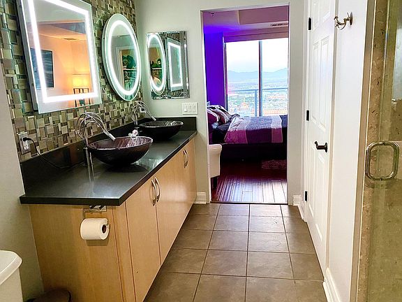3rd image of 150 Las Vegas Blvd N Unit 2510