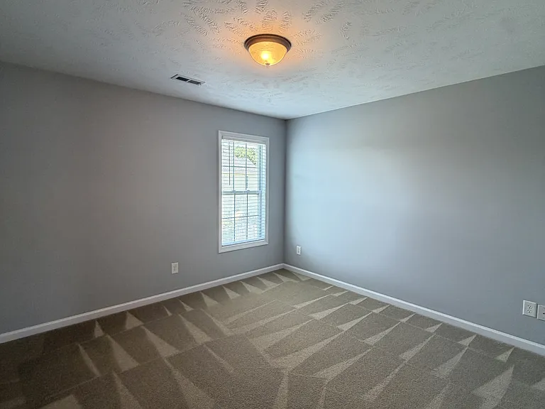 106 Boston Hbr — Photo 19