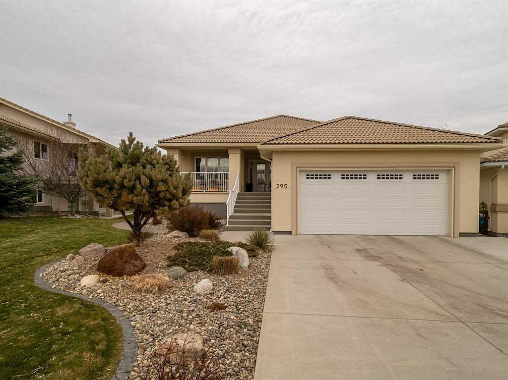 295 S Canyon Blvd W, Lethbridge, AB T1K 6V2 MLS A2151040 Zillow