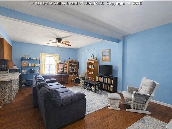 4th image of 86 Water St