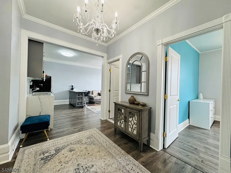 16 Forest St #404