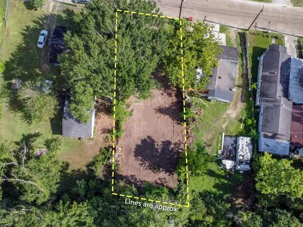 435 Joan St, Lafayette, LA 70501