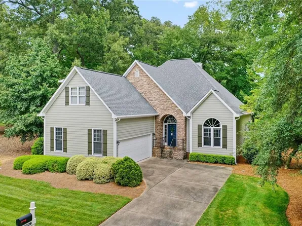 348 Millingport Ln, New London, NC 28127