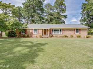 124 Cedar Cir, Washington, NC 27889