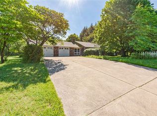 606 Sandy Hill Rd, Irwin, PA 15642