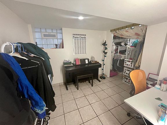 5th image of 2021 N Albany Ave APT 1