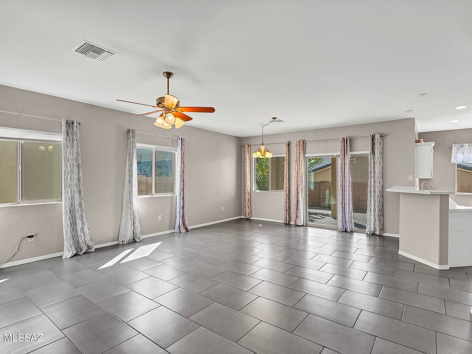 1st image of 8939 N Country Cove Trl