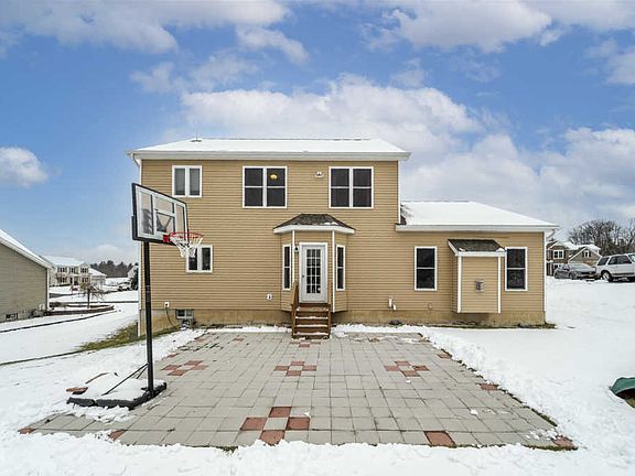 2nd image of 7 Skybrook Cir