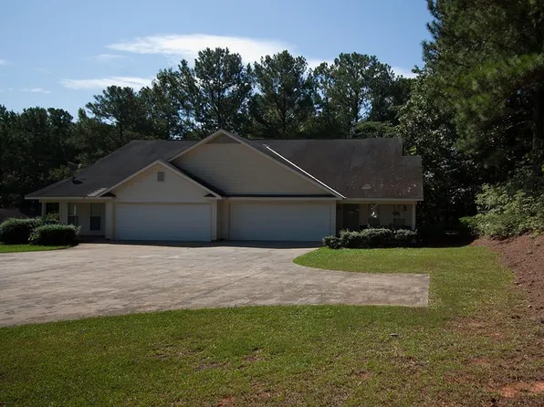98 Mobley Ct, Hamilton, GA 31811