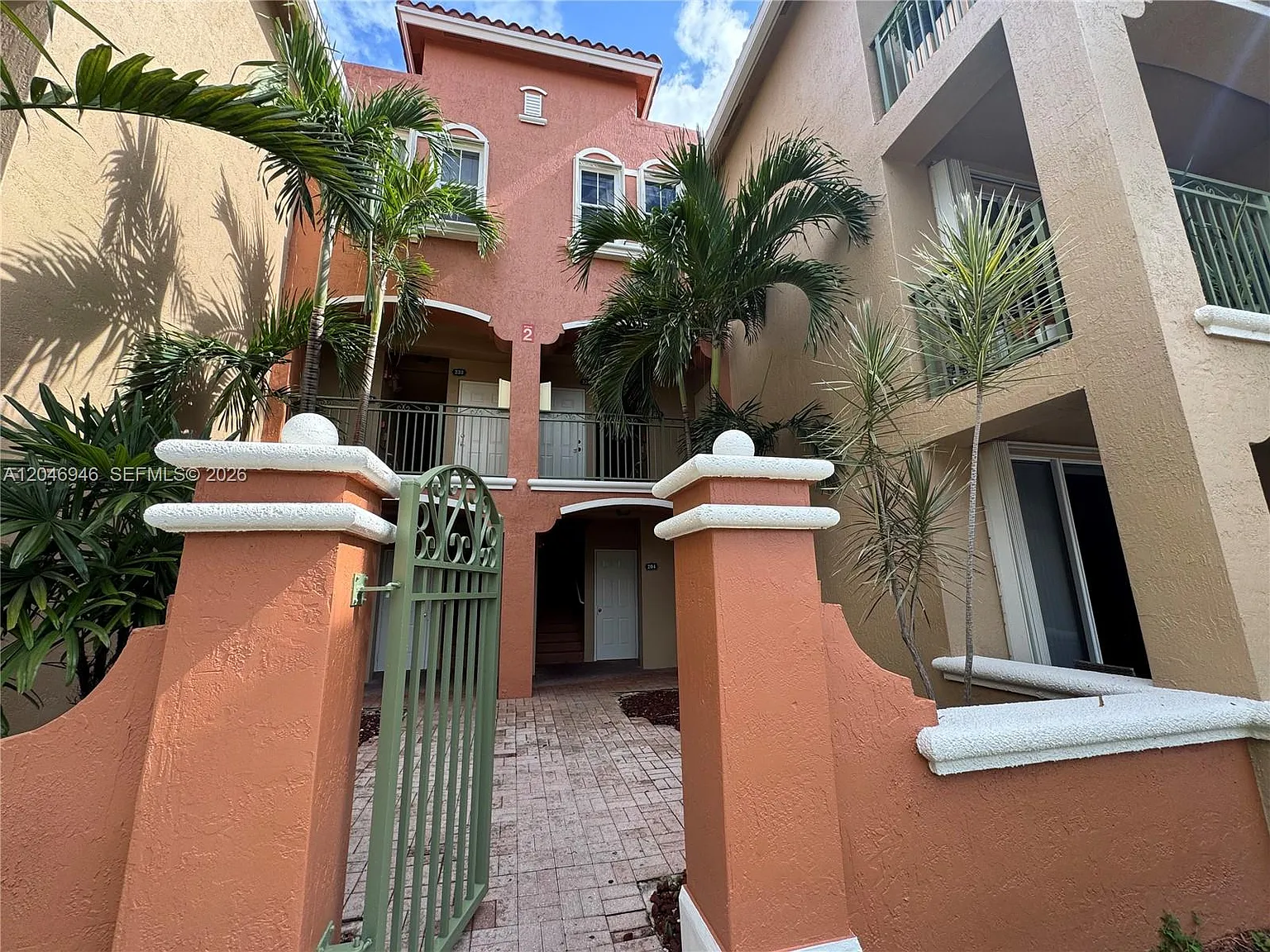 The Courts At Doral Isles — Photo 1