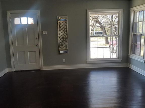 2nd image of 2301 Westbrook Ave