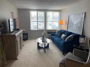 16500 Quarry Rd #100, Southgate, MI 48195