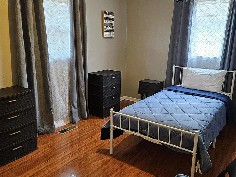 128 Thomas Cir — Photo 6