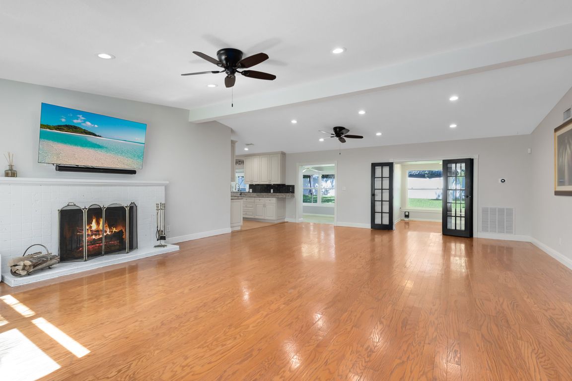 next background image