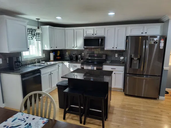 28 Owens Drive #40, Swanzey, NH 03446