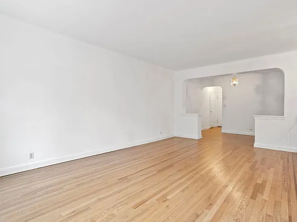 76-15 35th Ave #2-K, Jackson Heights, NY 11372