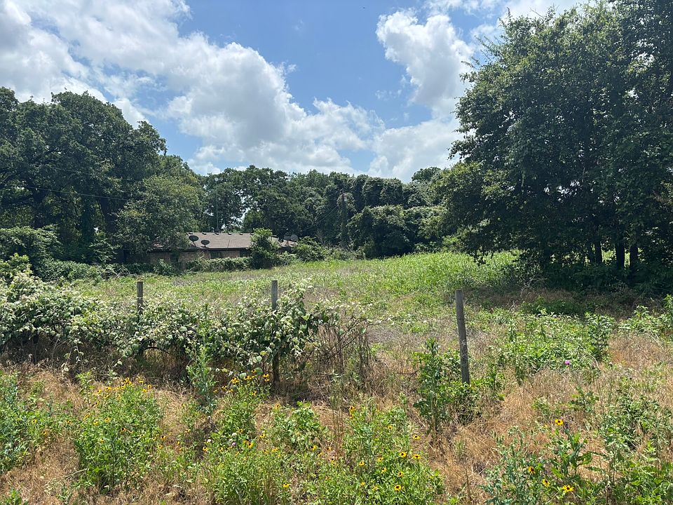 2nd image of 12999 Gholson Rd