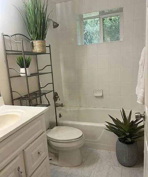 14 Maryland Ave — Photo 16
