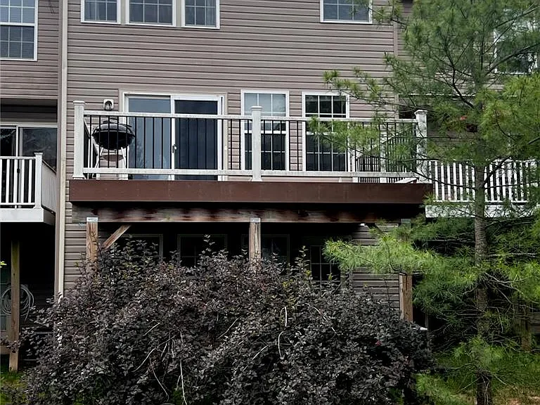 1073 Sparrow Way — Photo 15