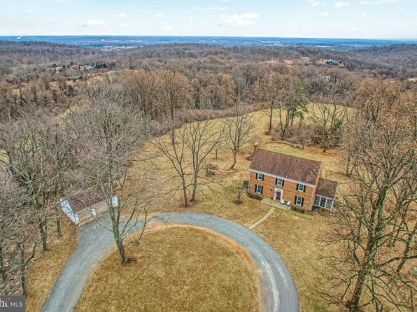 16562 Old Waterford Rd, Paeonian Springs, VA 20129