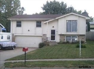 13311 Shepard St, Omaha, NE 68138