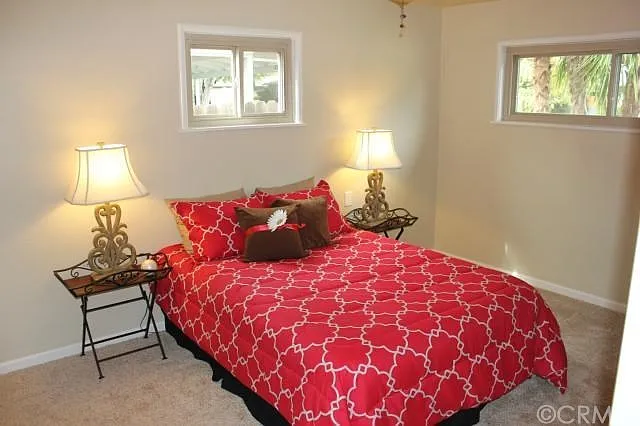 1609 Sheridan Ave — Photo 3
