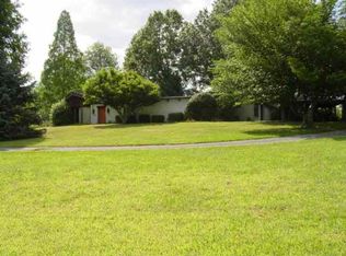 14017 Stone Dr, Bristol, VA 24202