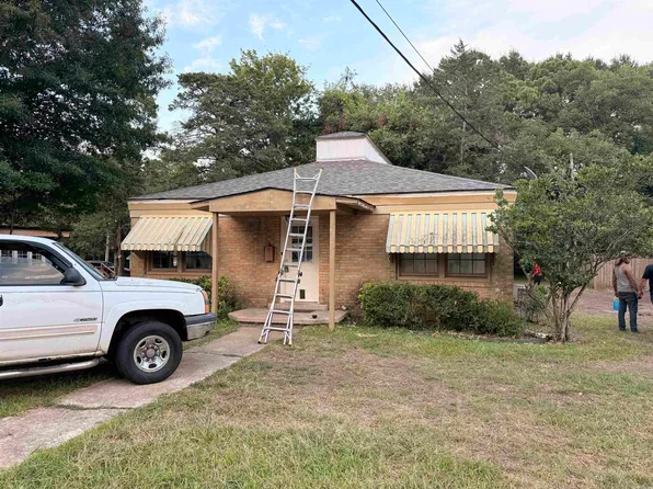 509 S Main St, Monticello, AR 71655
