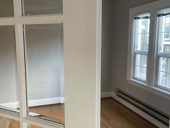 5th image of 1645 10th Ave E APT 201