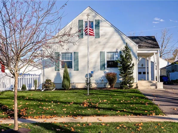 433 Birch Rd, Hellertown, PA 18055