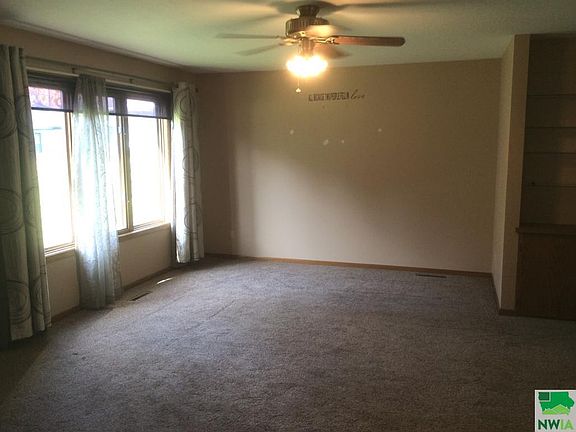 2nd image of 2525 S Lakeport St APT 12