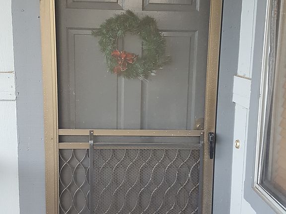 3rd image of 7424 Tulare Hill Dr