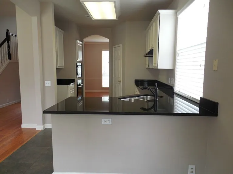2709 Dunbar Dr — Photo 4
