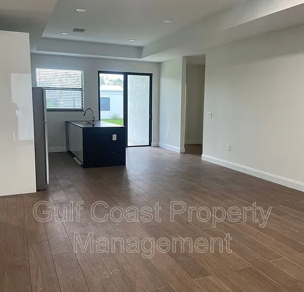 126 Viewpoint Dr — Photo 2