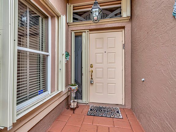 3rd image of 5702 Emerald Cay Terrace