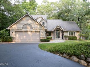2121 S Rose St, Kalamazoo, MI 49001