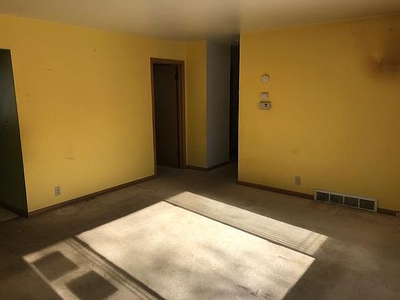 4th image of 10506 W Lancaster Ave #10508