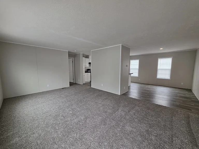 Pineview Estates — Photo 24