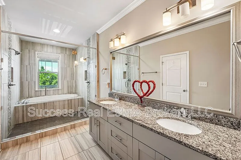 4 bed, 3.5 bath, 3093 sqft, $3,250 — Photo 4