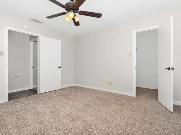 2212 Heritage Cir, Carrollton, TX 75006