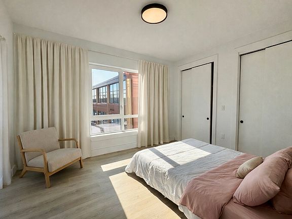5th image of 17-19 Livingston St #4