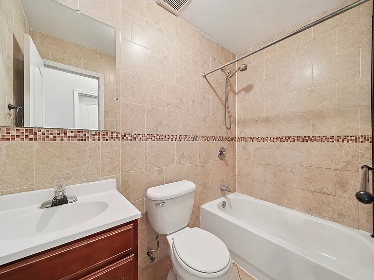 239 Sumpter St #2 — Photo 6