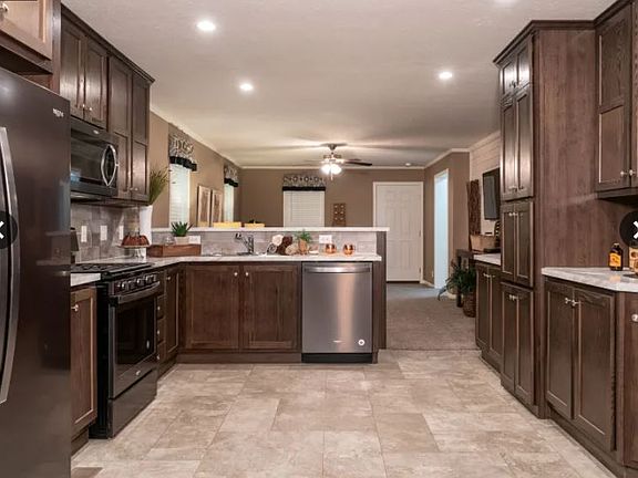 3rd image of 202 Colorado St #202