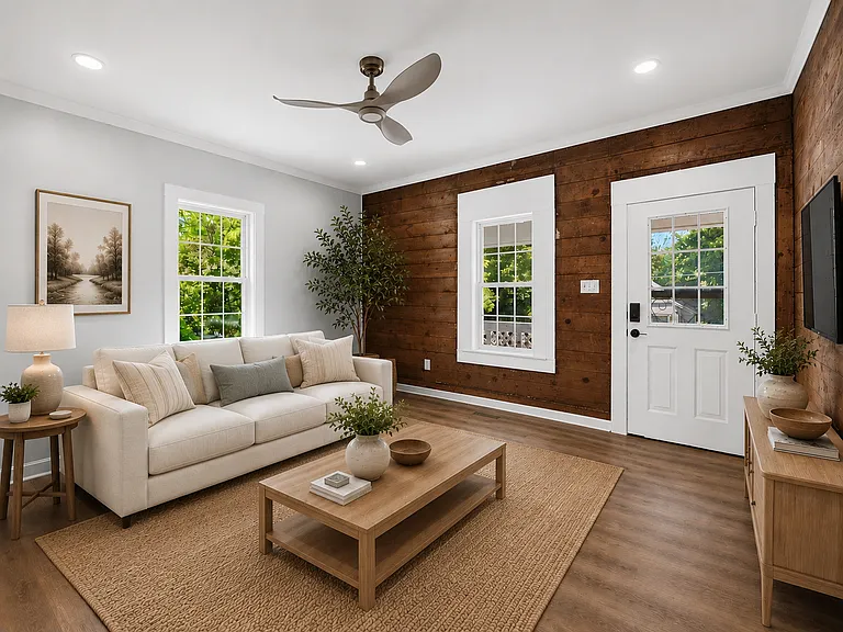 324 Walnut St — Photo 2