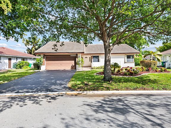 3rd image of 10960 NW 17th Place